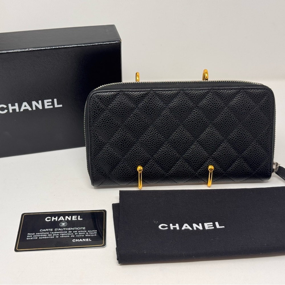 đź’ŻAuthentic CHANEL Black Caviar Quilted Gusset zippy Wallet SHW - Picture 5 of 8